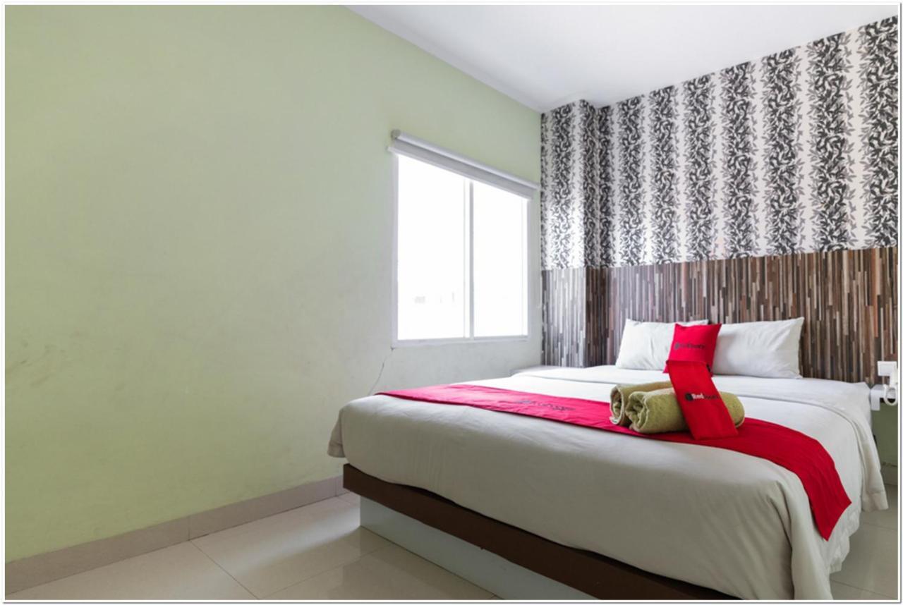 Reddoorz Plus @ Hertasning Area Makassar Extérieur photo