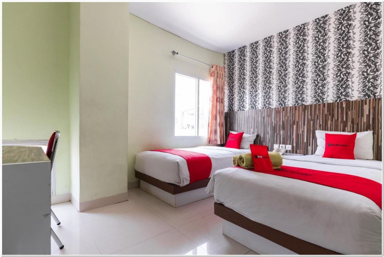 Reddoorz Plus @ Hertasning Area Makassar Extérieur photo