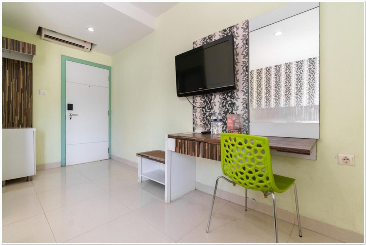Reddoorz Plus @ Hertasning Area Makassar Extérieur photo